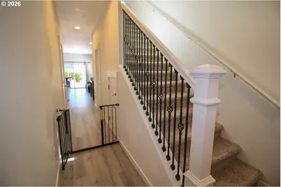 822 S 22nd Ave, Cornelius, OR 97113 - Photo 5