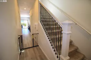 822 S 22nd Ave, Cornelius, OR 97113 - Photo 5