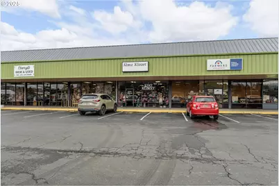 4601 Carnes Rd #3, Roseburg, OR 97471 - Photo 3