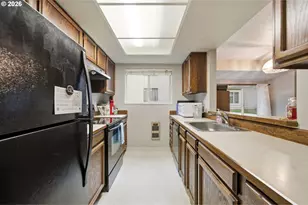 10121 SW Trapper Terrace, Beaverton, OR 97008 - Photo 11