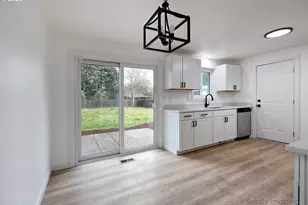 3075 NE Lancaster St, Corvallis, OR 97330 - Photo 5