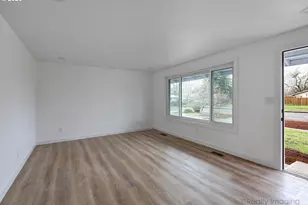 3075 NE Lancaster St, Corvallis, OR 97330 - Photo 3