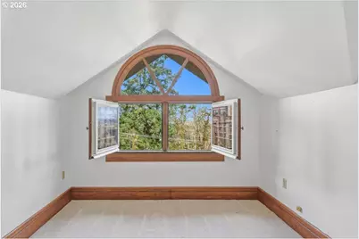 2386 NW Glisan St, Portland, OR 97210 - Photo 17