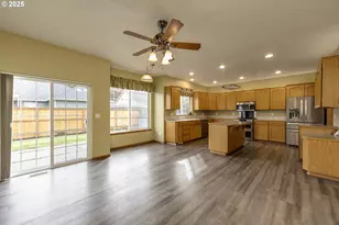 2390 NW Grenfell Loop, McMinnville, OR 97128 - Photo 5