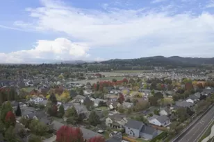 2390 NW Grenfell Loop, McMinnville, OR 97128 - Photo 29