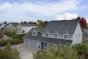 2390 NW Grenfell Loop, McMinnville, OR 97128 - Photo 27