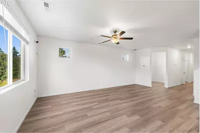 1724 W 12th St, La Center, WA 98629 - Photo 15
