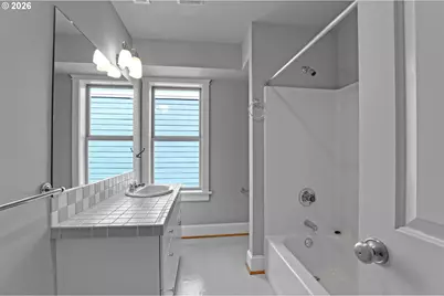 1715 NW 25th Ave, Portland, OR 97210 - Photo 11