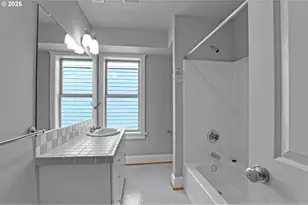 1715 NW 25th Ave, Portland, OR 97210 - Photo 11