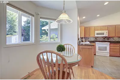 13210 SE 27th St, Vancouver, WA 98683 - Photo 7