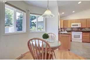 13210 SE 27th St, Vancouver, WA 98683 - Photo 7