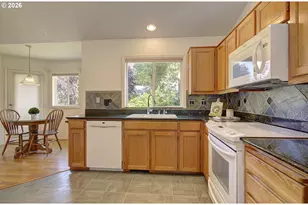 13210 SE 27th St, Vancouver, WA 98683 - Photo 5