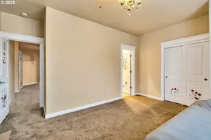 13755 SW Sandridge Dr, Portland, OR 97223 - Photo 15