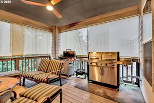 13755 SW Sandridge Dr, Portland, OR 97223 - Photo 9