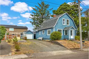 940 10th Ave, Seaside, OR 97138 - Photo 1