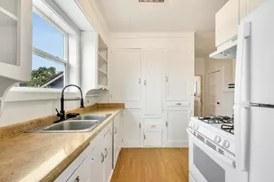 940 10th Ave, Seaside, OR 97138 - Photo 9