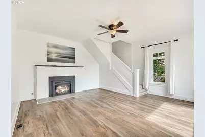 940 10th Ave, Seaside, OR 97138 - Photo 5