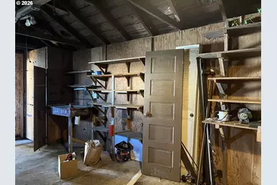 2260 Meade St, North Bend, OR 97459 - Photo 25