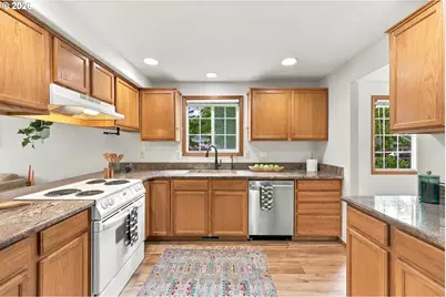 19461 SW Euclid Ln, Beaverton, OR 97003 - Photo 13