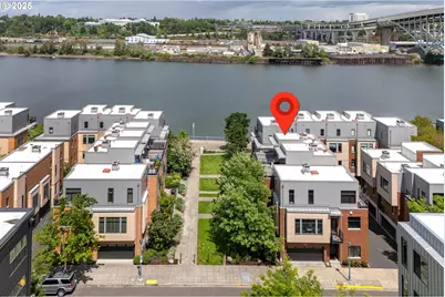1634 NW Riverscape St, Portland, OR 97209 - Photo 33