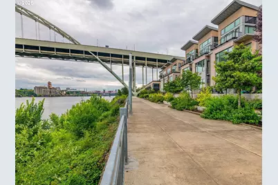 1634 NW Riverscape St, Portland, OR 97209 - Photo 39