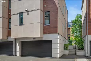 1634 NW Riverscape St, Portland, OR 97209 - Photo 29
