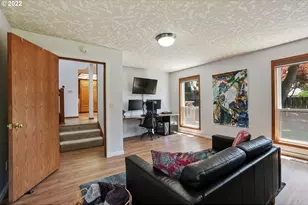 1720 NW Towle Ct, Gresham, OR 97030 - Photo 25