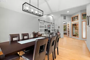 12116 SW Lesser Rd, Portland, OR 97219 - Photo 11