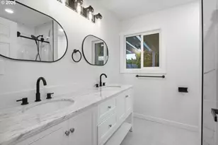 8812 NE 58th St, Vancouver, WA 98662 - Photo 15