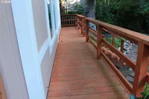 1445 Village Pines Ct, Coos Bay, OR 97420 - Photo 5