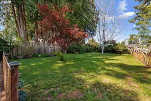 527 W Fourth St, Coquille, OR 97423 - Photo 33