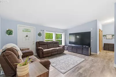 223 Quick Rd, Castle Rock, WA 98611 - Photo 3