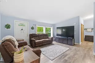 223 Quick Rd, Castle Rock, WA 98611 - Photo 3