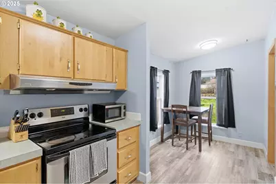 223 Quick Rd, Castle Rock, WA 98611 - Photo 9