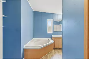 223 Quick Rd, Castle Rock, WA 98611 - Photo 17