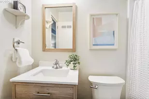 1205 SW Cardinell Dr, Portland, OR 97201 - Photo 25