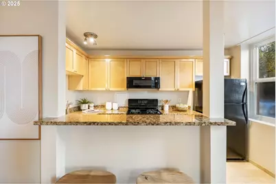 1205 SW Cardinell Dr #102, Portland, OR 97201 - Photo 15