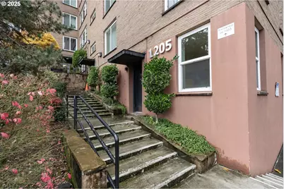 1205 SW Cardinell Dr #102, Portland, OR 97201 - Photo 3