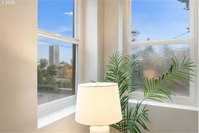 1205 SW Cardinell Dr #102, Portland, OR 97201 - Photo 9