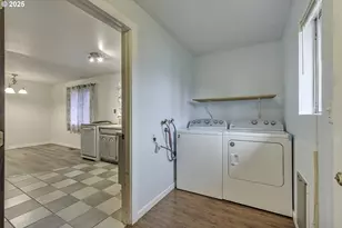 234 N 6th St, Saint Helens, OR 97051 - Photo 11