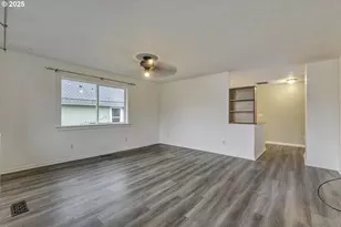 234 N 6th St, Saint Helens, OR 97051 - Photo 5