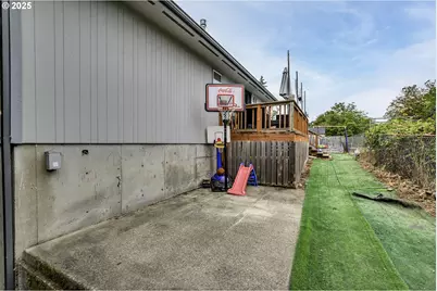 234 N 6th St, Saint Helens, OR 97051 - Photo 23