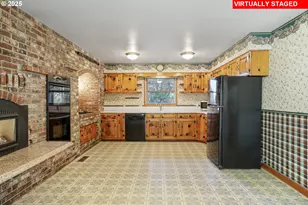 18649 Old River Dr, West Linn, OR 97068 - Photo 17