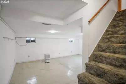 18649 Old River Dr, West Linn, OR 97068 - Photo 31