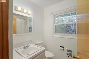 18649 Old River Dr, West Linn, OR 97068 - Photo 29