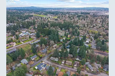 12170 SW Spring Ct, Portland, OR 97225 - Photo 33