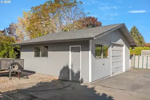25 NE 192nd Ave, Portland, OR 97230 - Photo 37