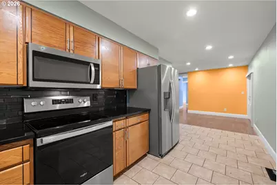 25 NE 192nd Ave, Portland, OR 97230 - Photo 15