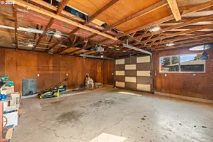25 NE 192nd Ave, Portland, OR 97230 - Photo 43