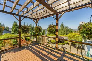 1037 Canyon Terrace, Coos Bay, OR 97420 - Photo 11